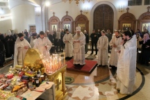 В Димитриевскую родительскую субботу митрополит Артемий совершил Литургию в главном соборе края. 1 ноября 2025 г.